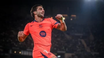 مواجهة مذهلة.. برشلونة يسحق بيتيس بأربعة أهداف في شوط أول نار.